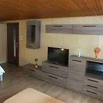 Apartament Zachar Bešeňová